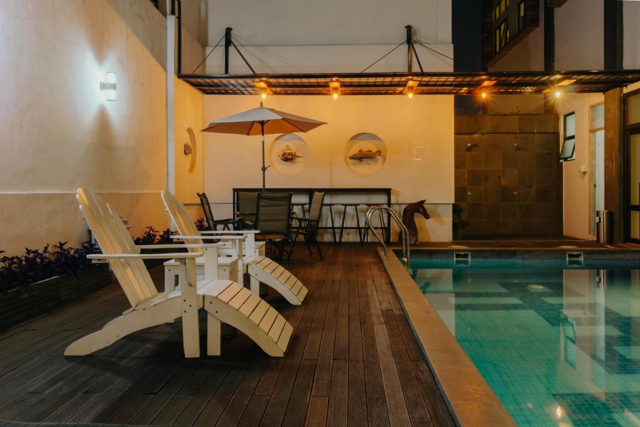 Urbanest Inn House Slipi ジャカルタ エクステリア 写真