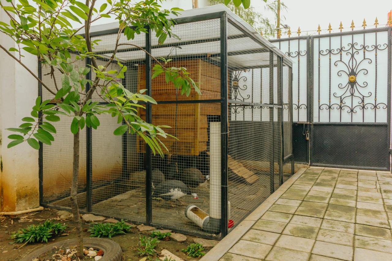 Urbanest Inn House Slipi ジャカルタ エクステリア 写真