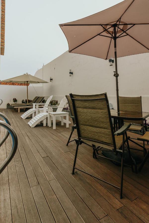 Urbanest Inn House Slipi ジャカルタ エクステリア 写真