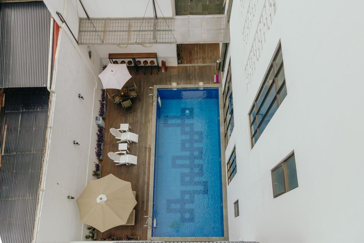 Urbanest Inn House Slipi ジャカルタ エクステリア 写真