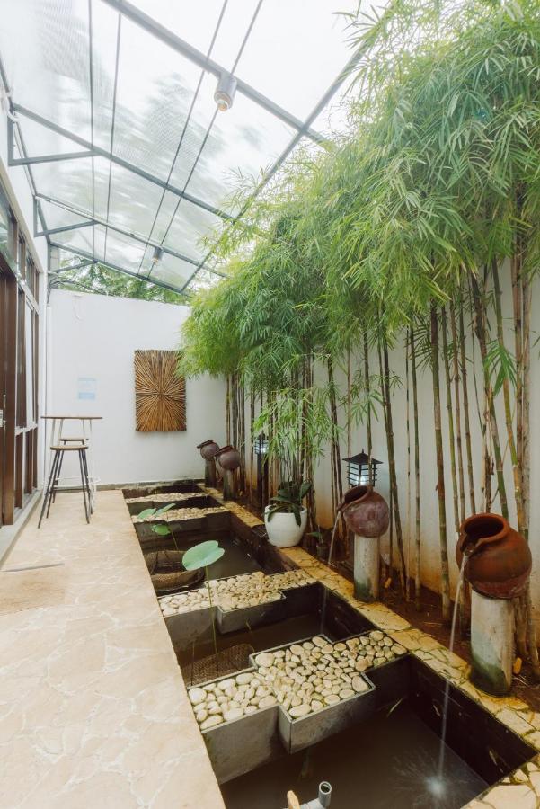 Urbanest Inn House Slipi ジャカルタ エクステリア 写真